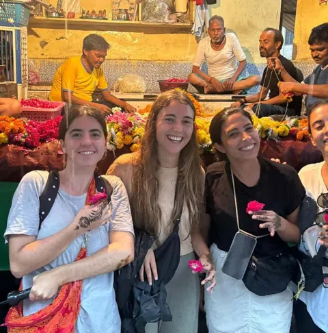 Agra Food Tours: From Street Eats to Night Markets