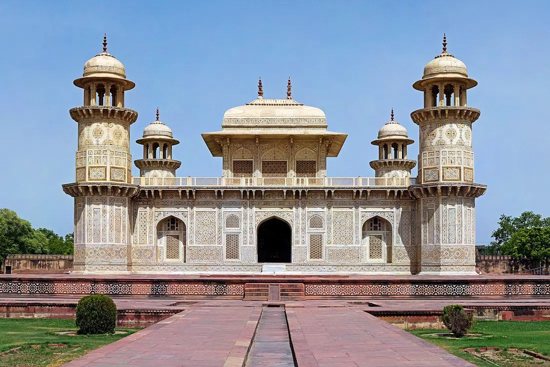 Agra Metro — Yellow Line (Taj East Gate to Mankameshwar), Agra