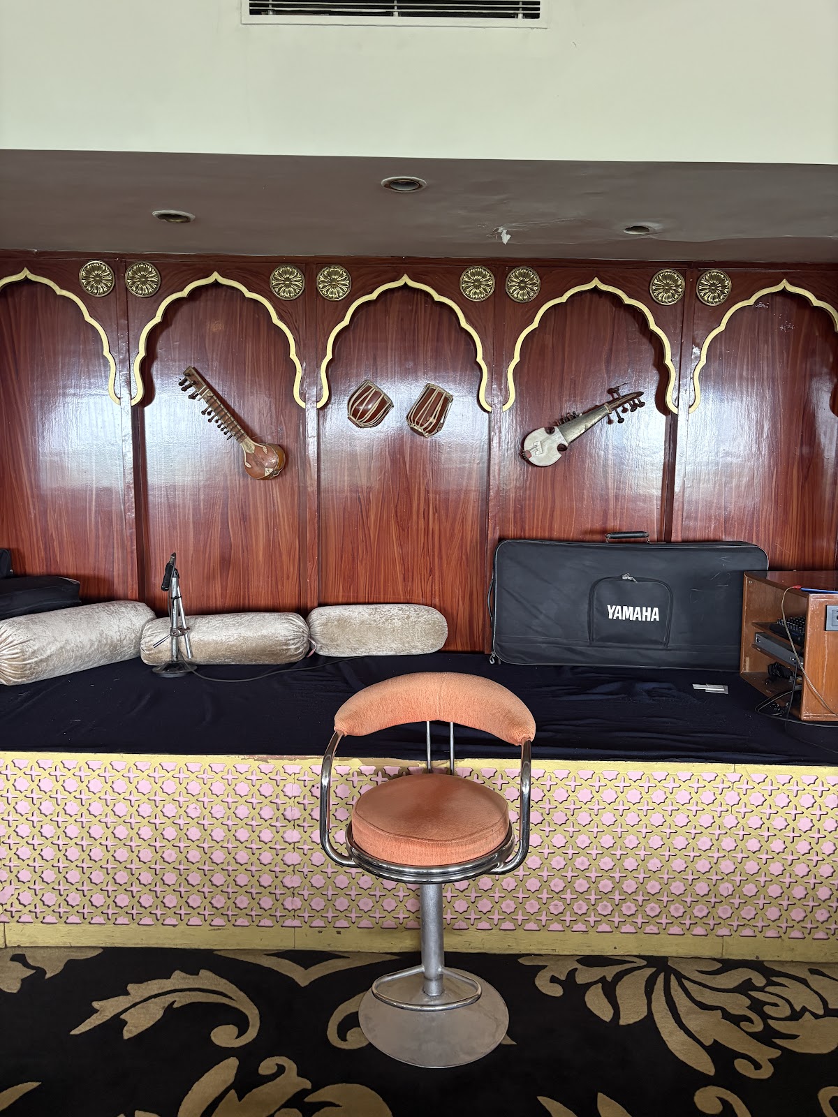 Mughal Bar, Agra